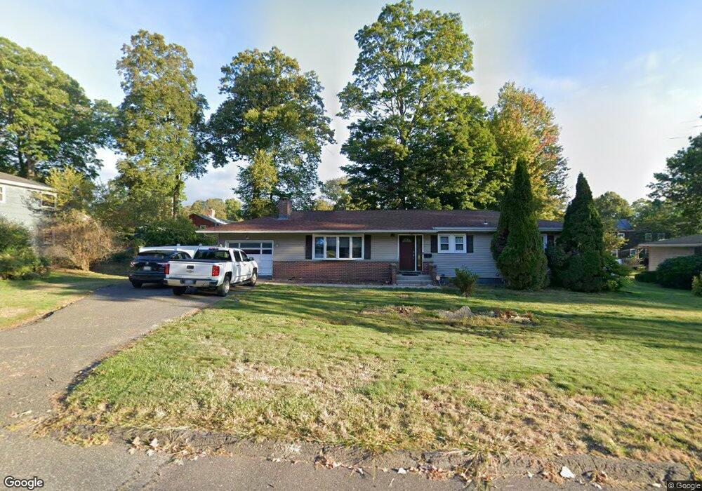 127 W Meadowview Rd, Holyoke, MA 01040 - photo 1