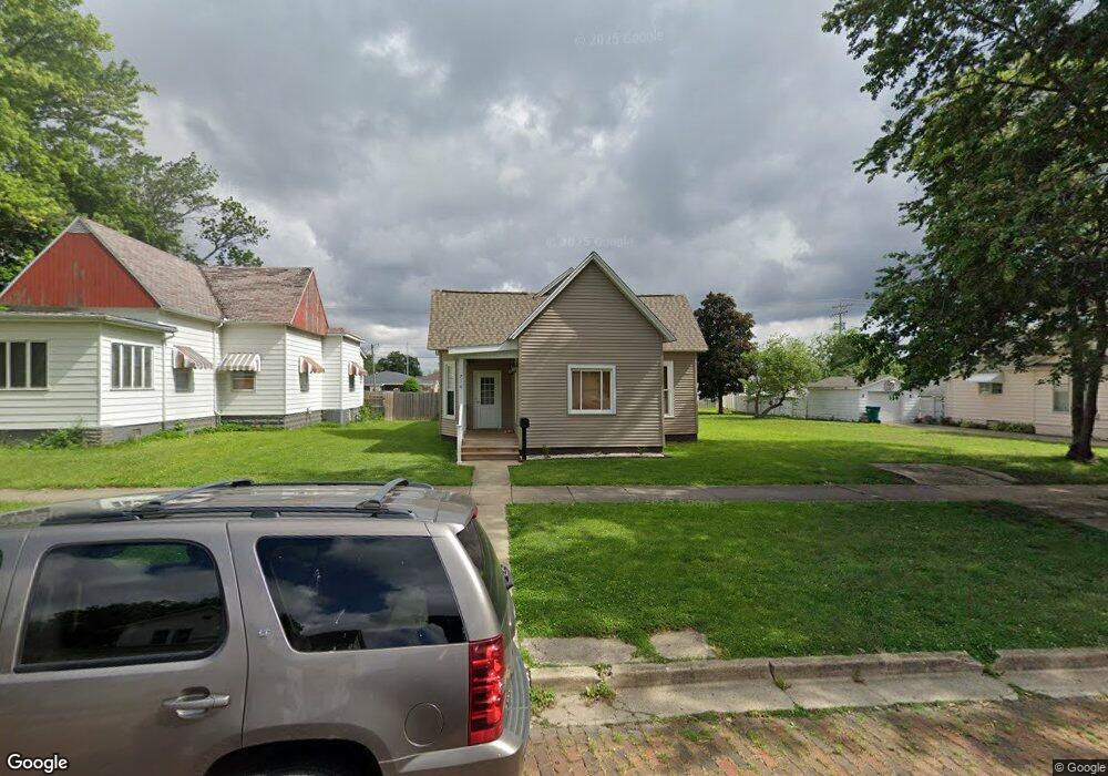 716 Wabash Ave, Mattoon, IL 61938 - photo 1