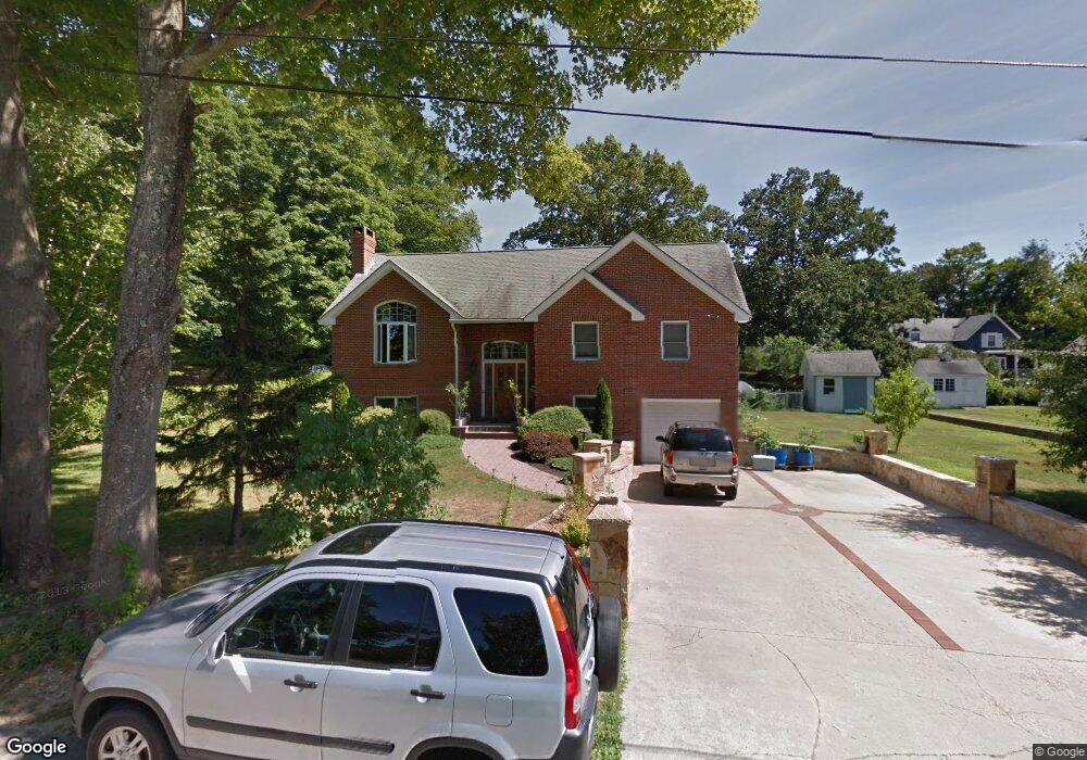 2 Berkeley Ave, Haverhill, MA 01830 - photo 1