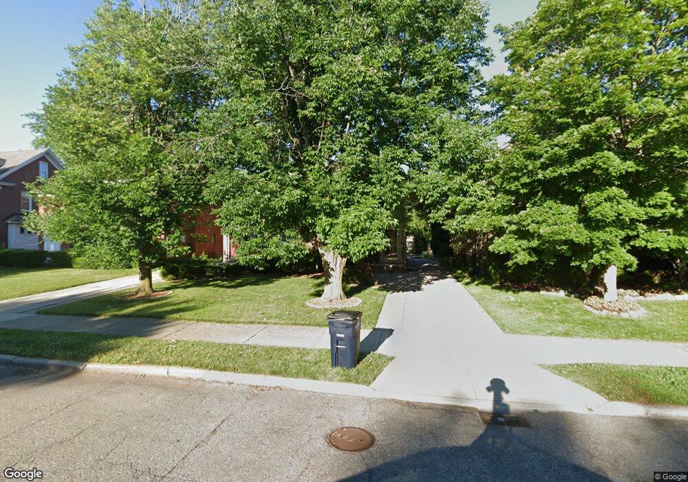 393 Neff Rd, Grosse Pointe, MI 48230 - photo 1