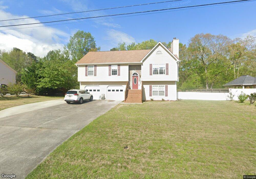 4827 Hunt Club Dr, Flowery Branch, GA 30542 - photo 1