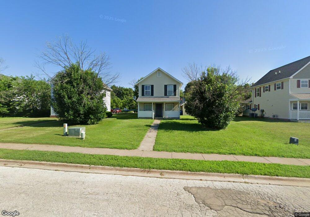 1108 W 12th St, Davenport, IA 52804 - photo 1