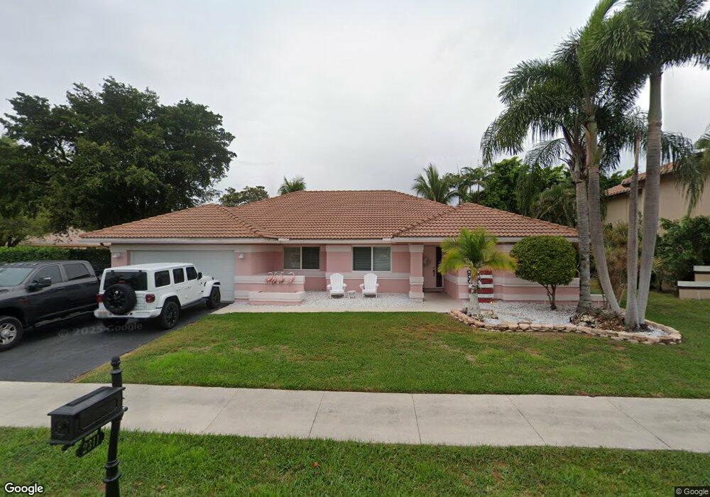 2311 SW 97th Ln, Davie, FL 33324 - photo 1