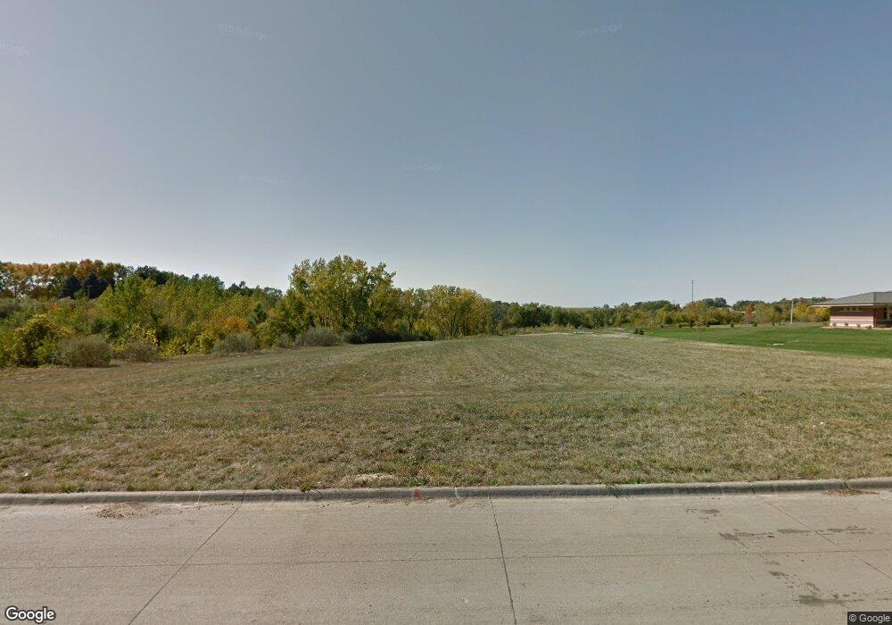 2265 W 20th St S unit S, Newton, IA 50208 - photo 1