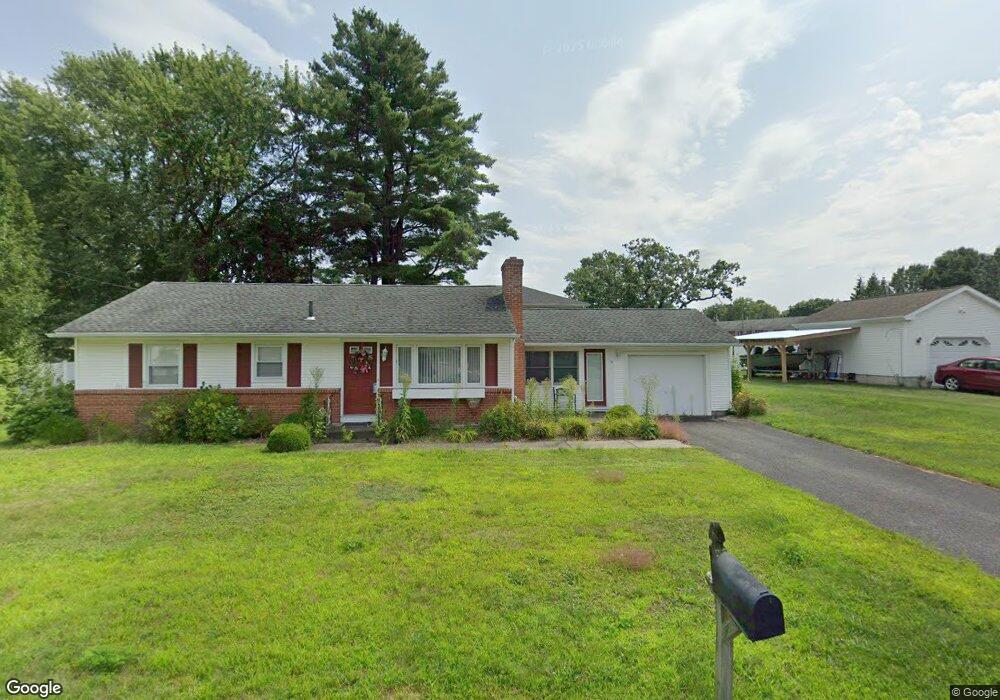 34 Ridgeview Cir, Ludlow, MA 01056 - photo 1