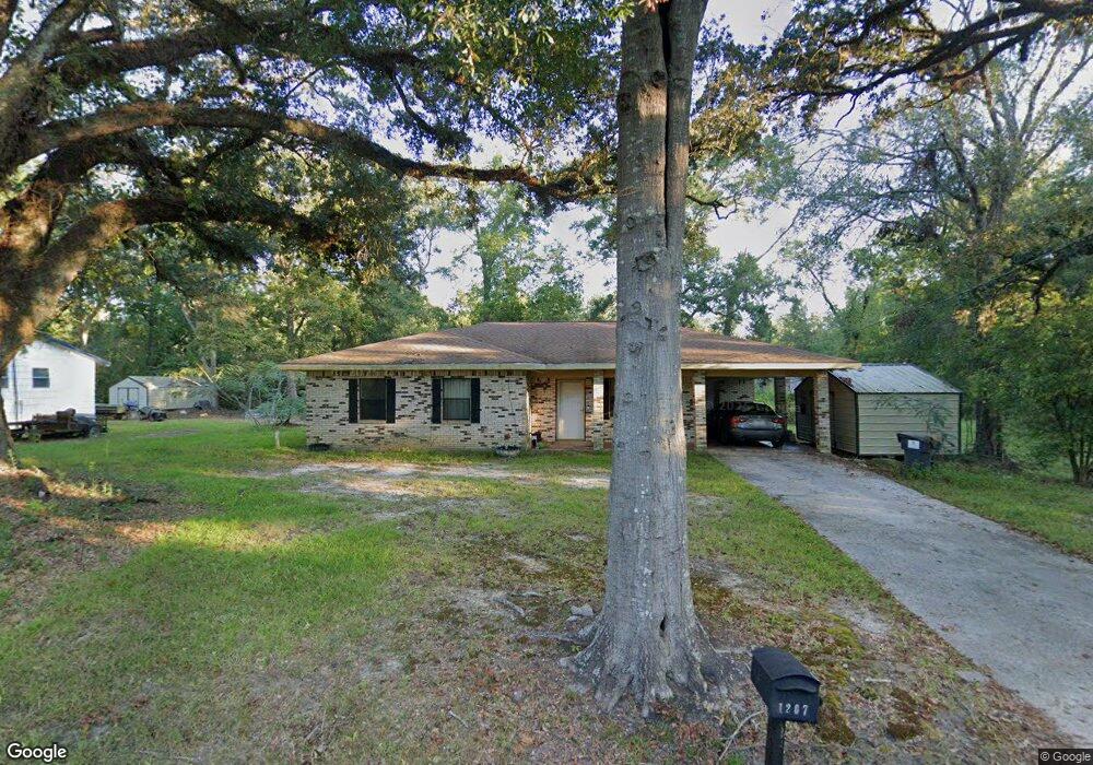 1207 Clarenda St, Picayune, MS 39466 - photo 1