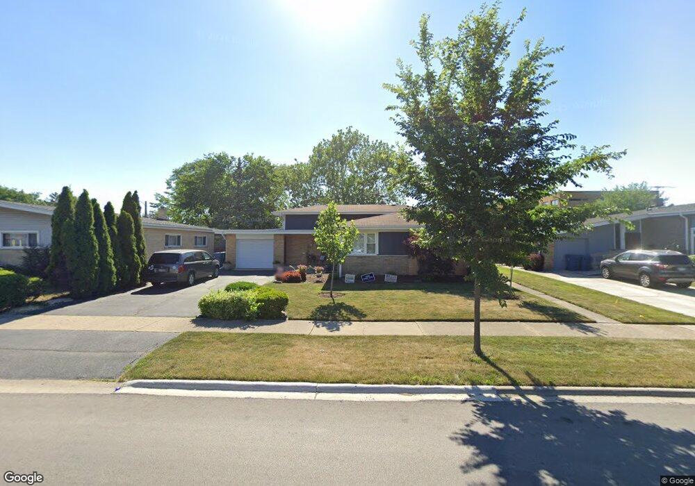 352 S Fair Ave, Elmhurst, IL 60126 - photo 1