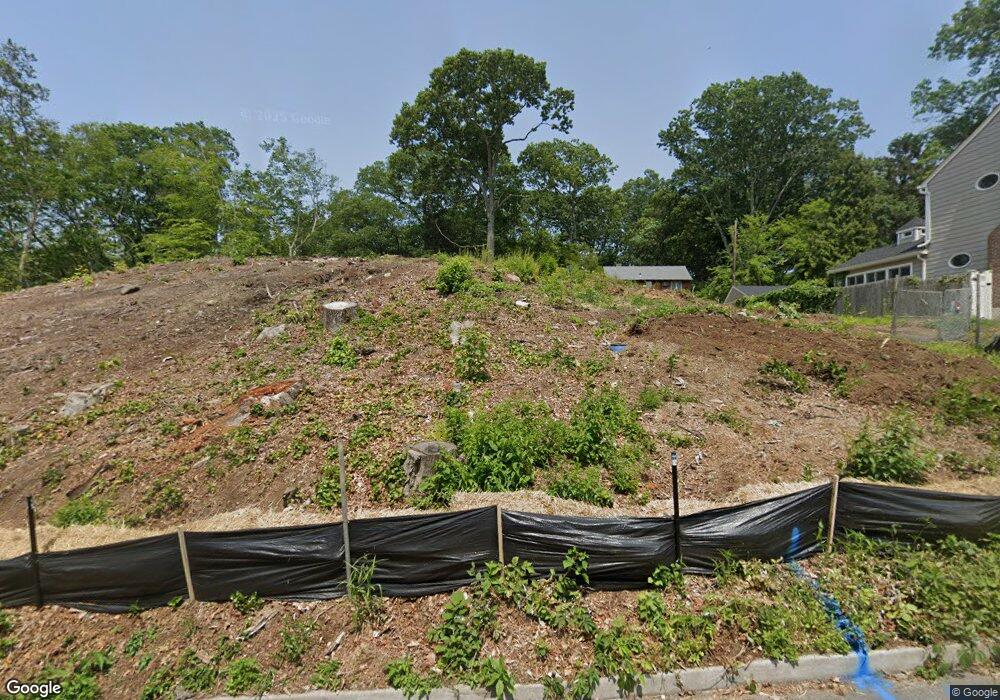 32 Waverly St, Glen Head, NY 11545 - photo 1