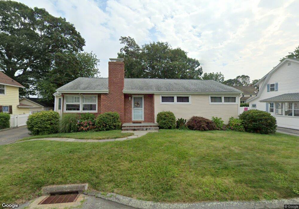 20 Billow Rd, Niantic, CT 06357 - photo 1