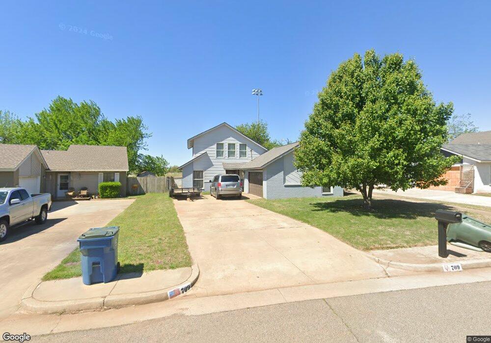 709 Lapwing Rd, Edmond, OK 73003 - photo 1