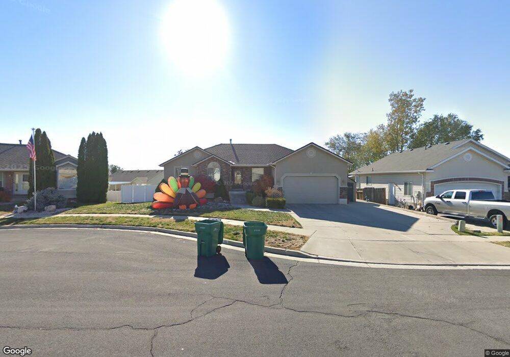 18 E 2350 N unit 394, Layton, UT 84041 - photo 1