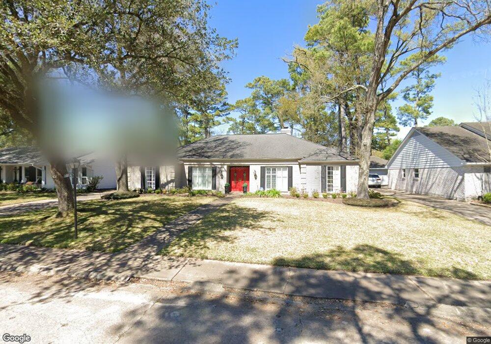 10014 Doliver Dr, Houston, TX 77042 - photo 1