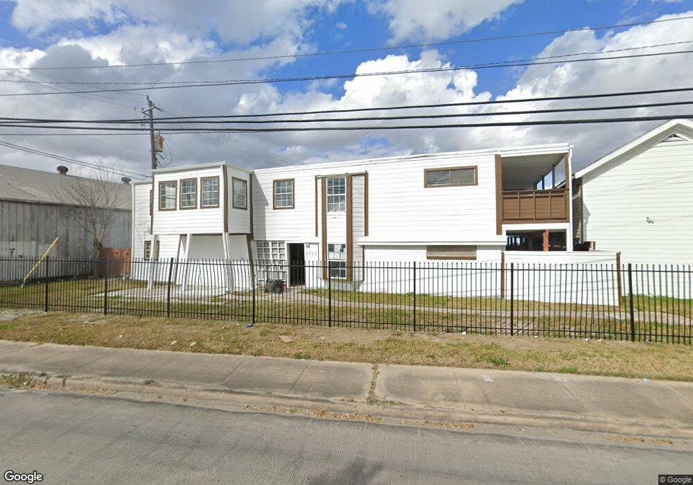 6723 South Loop E unit 9, Houston, TX 77087 - photo 1