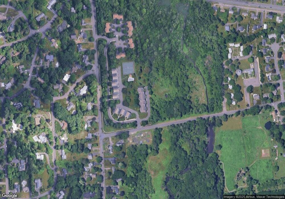 574 Mountain Rd unit H, West Hartford, CT 06117 - photo 1