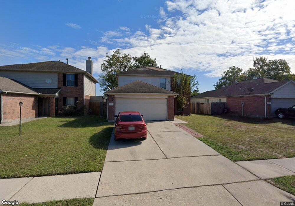 8918 Cedar Top Dr, Houston, TX 77088 - photo 1