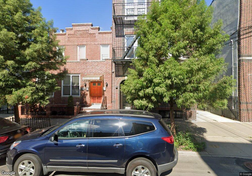 2550 44th St, Astoria, NY 11103 - photo 1