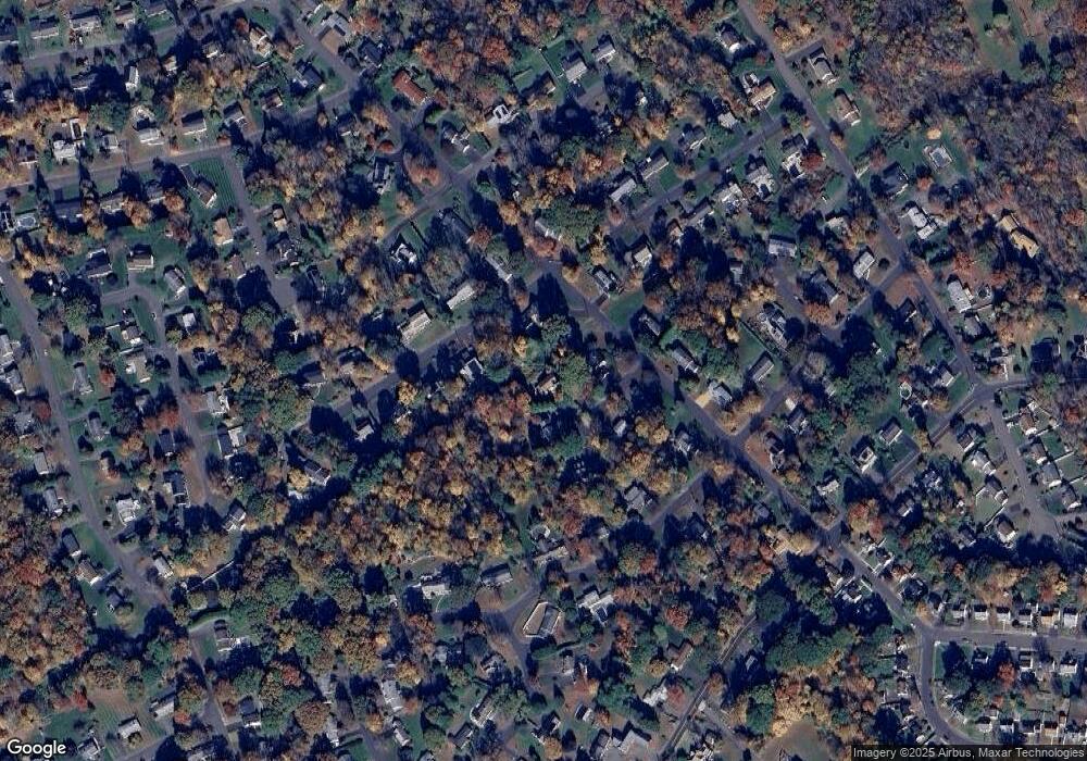 27 Flanders Rd, Naugatuck, CT 06770 - photo 1