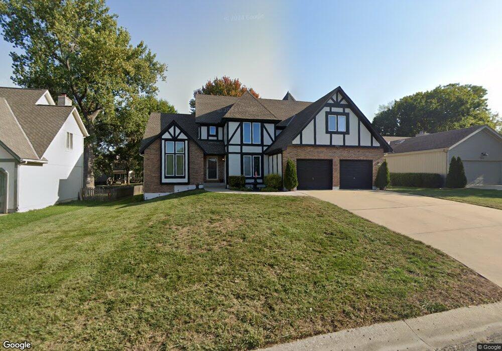 332 SW Seaside Sparrow St, Lees Summit, MO 64082 - photo 1