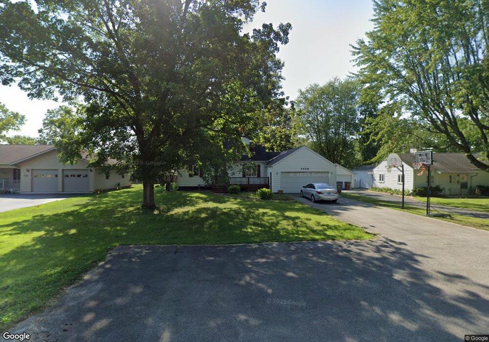 3428 Sycamore Dr, Columbus, IN 47203 - photo 1