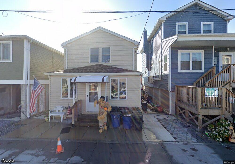 30 W 12th Rd, Broad Channel, NY 11693 - photo 1