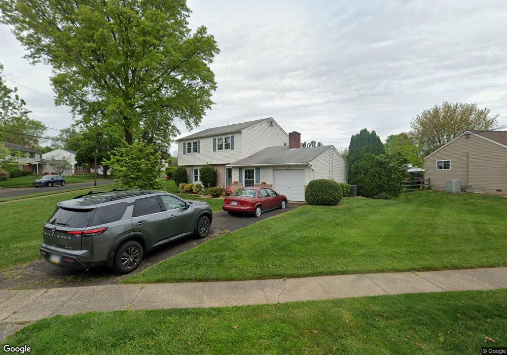 401 Silver Ave, Southampton, PA 18966 - photo 1