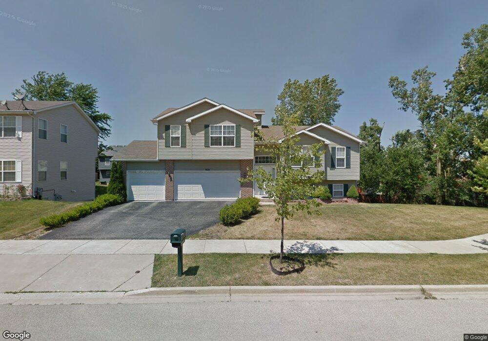 2716 Alan Ct, Waukegan, IL 60085 - photo 1