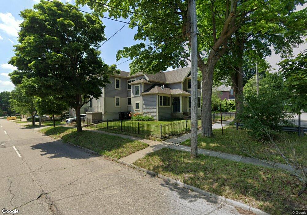 924 Eddy St, Flint, MI 48503 - photo 1