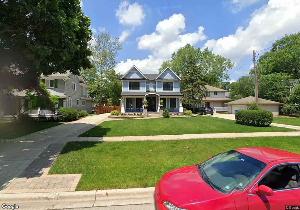 609 E Evergreen St, Wheaton, IL 60187 - photo 1