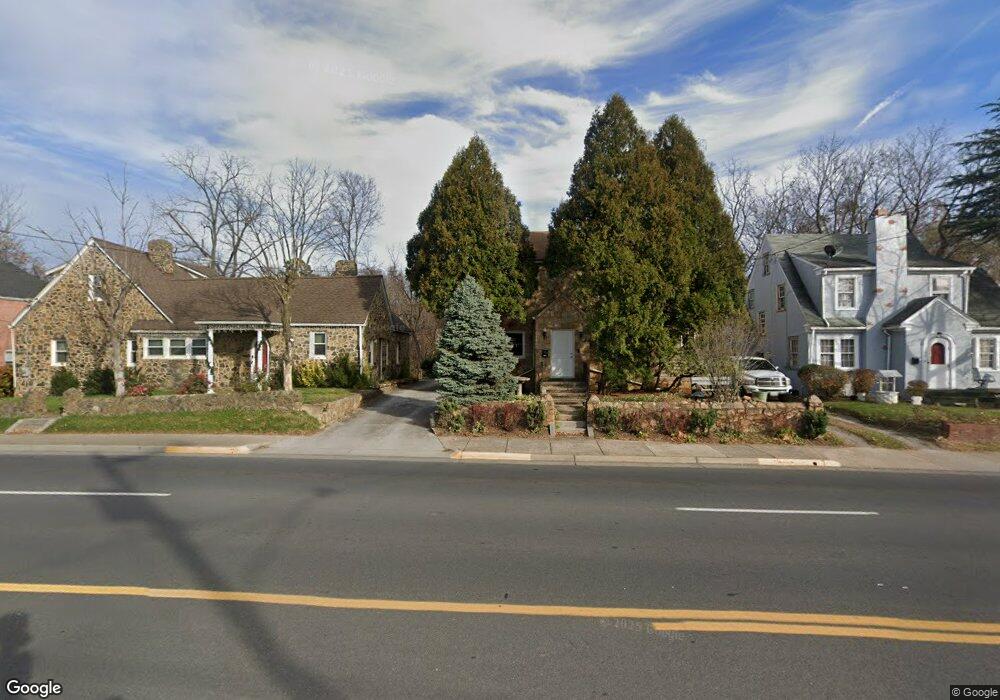 1113 N Royal Ave, Front Royal, VA 22630 - photo 1