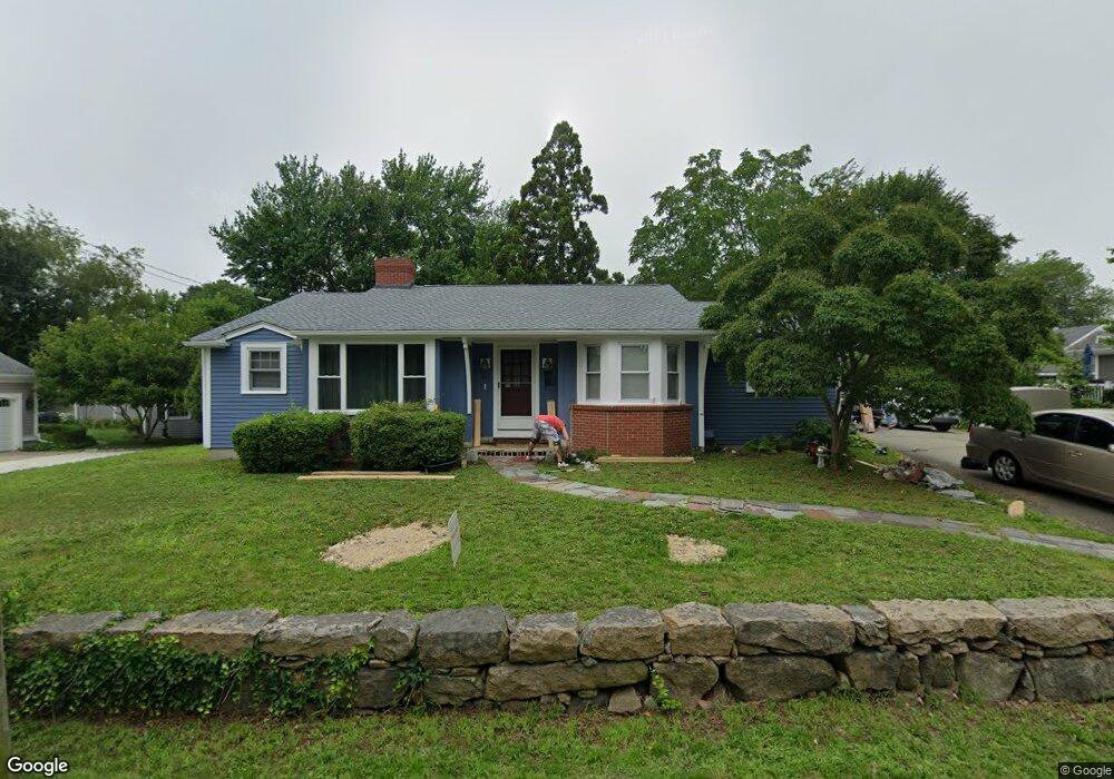 32 Prospect St, South Dartmouth, MA 02748 - photo 1