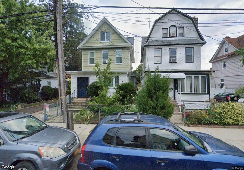 9121 112th St, Richmond Hill, NY 11418 - photo 1