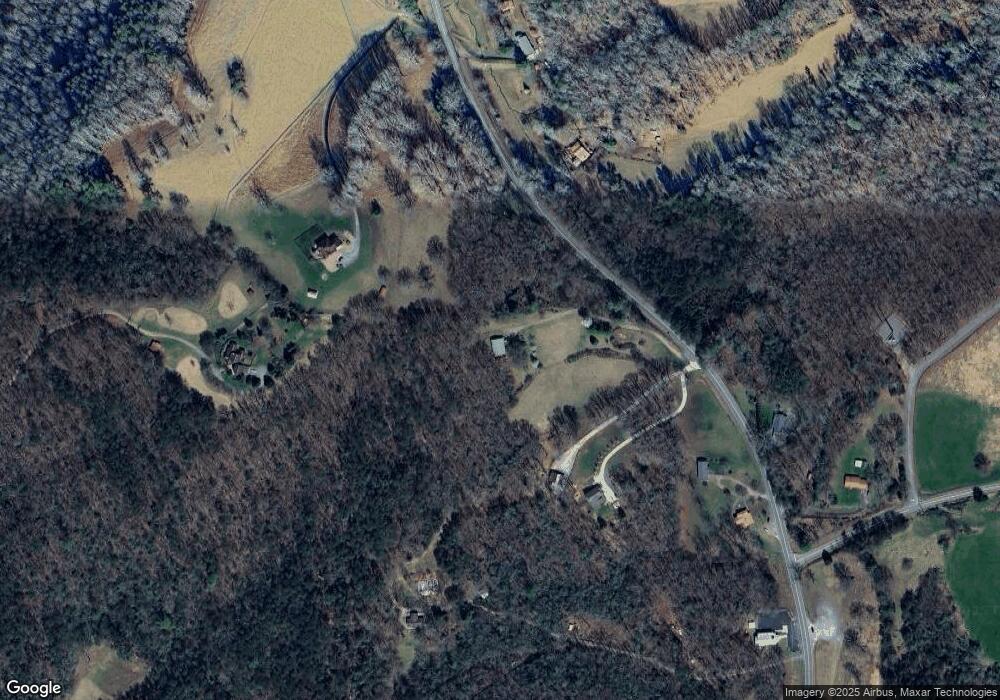 123 Camellia Ln, Mineral Bluff, GA 30559 - photo 1