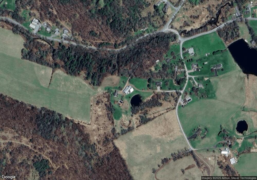 4 Reining Rd, Honesdale, PA 18431 - photo 1