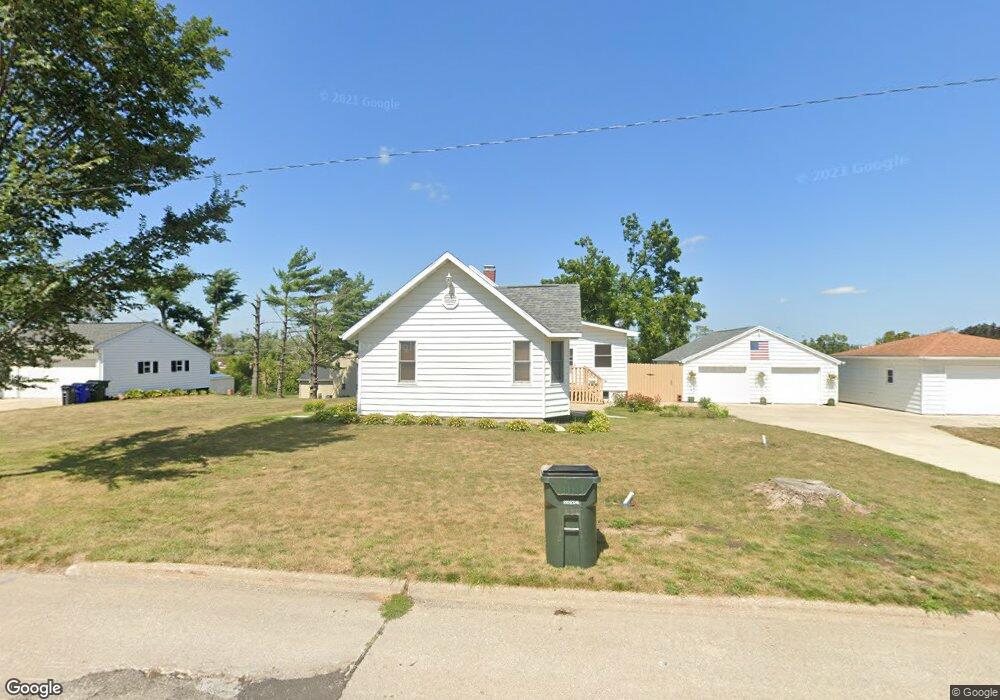 1352 19th Ave SW, Cedar Rapids, IA 52404 - photo 1