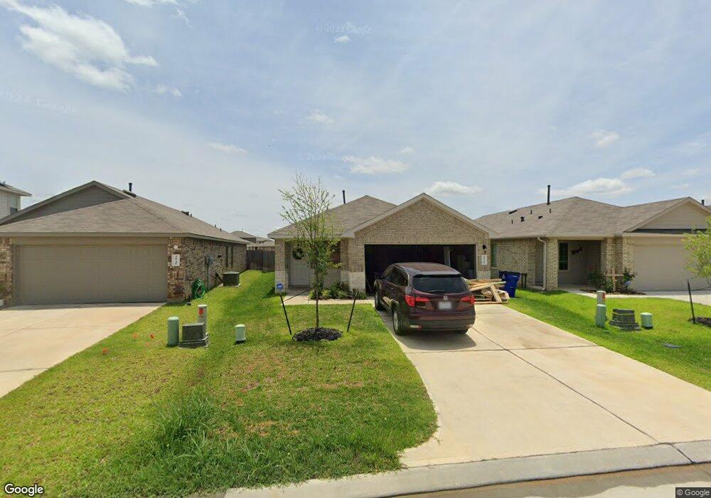 16736 Lonely Pines Dr, Conroe, TX 77302 - photo 1