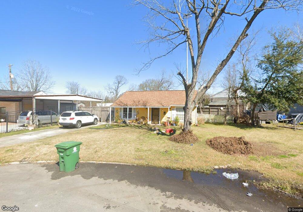 3611 Greenway Ct, Houston, TX 77087 - photo 1