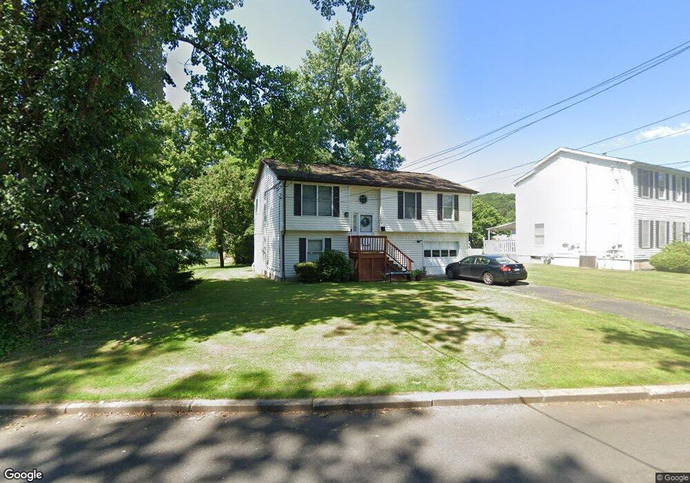 15 Brooklawn Cir, New Haven, CT 06515 - photo 1