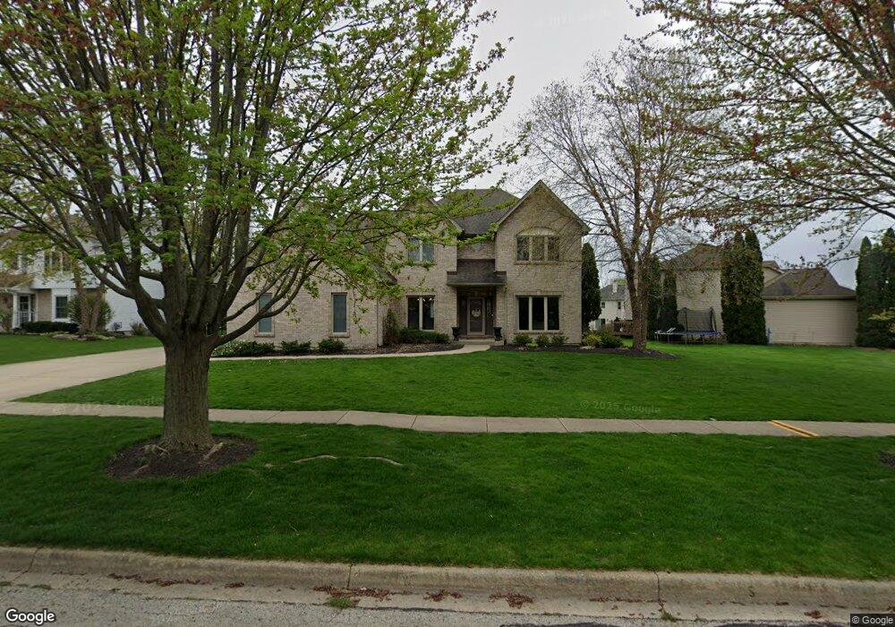 422 Grove Ct, Batavia, IL 60510 - photo 1