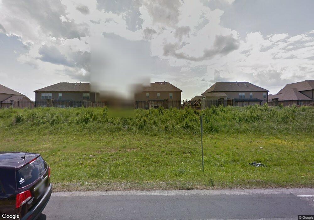 2540 Day Break Way unit 11, Dacula, GA 30019 - photo 1