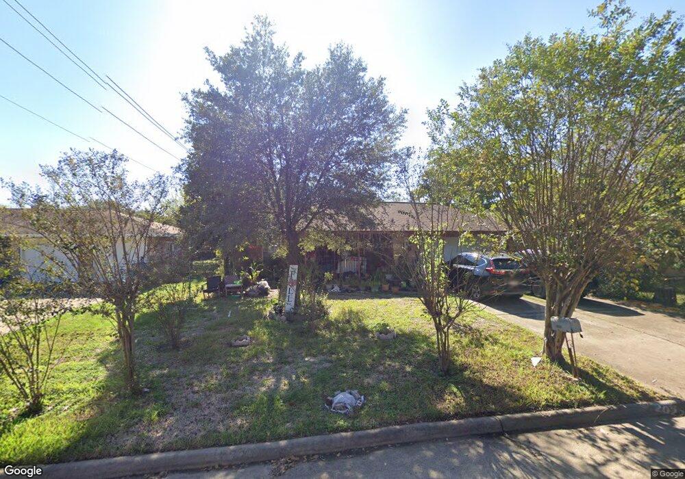 2107 Mosher Ln, Houston, TX 77088 - photo 1