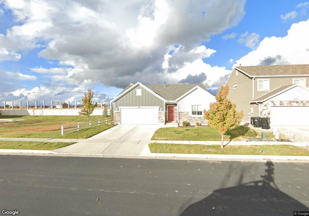 1264 W Waterfront Dr, Syracuse, UT 84075 - photo 1
