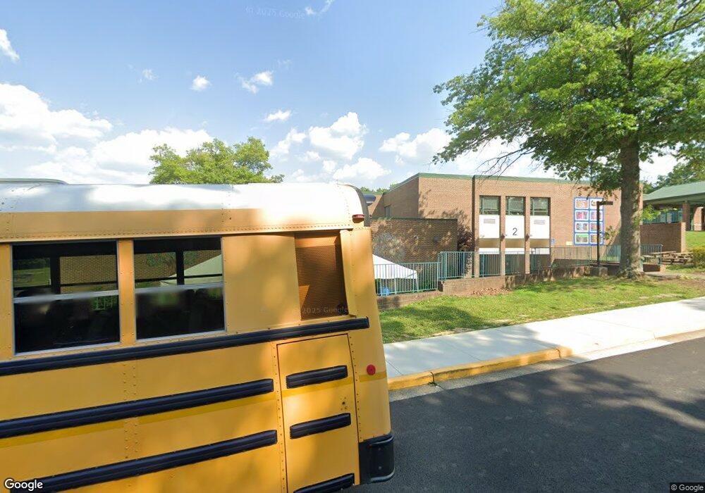 2401 Colts Neck Rd, Reston, VA 20191 - photo 1