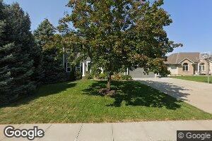 17418 Hickory Cir, Omaha, NE 68130