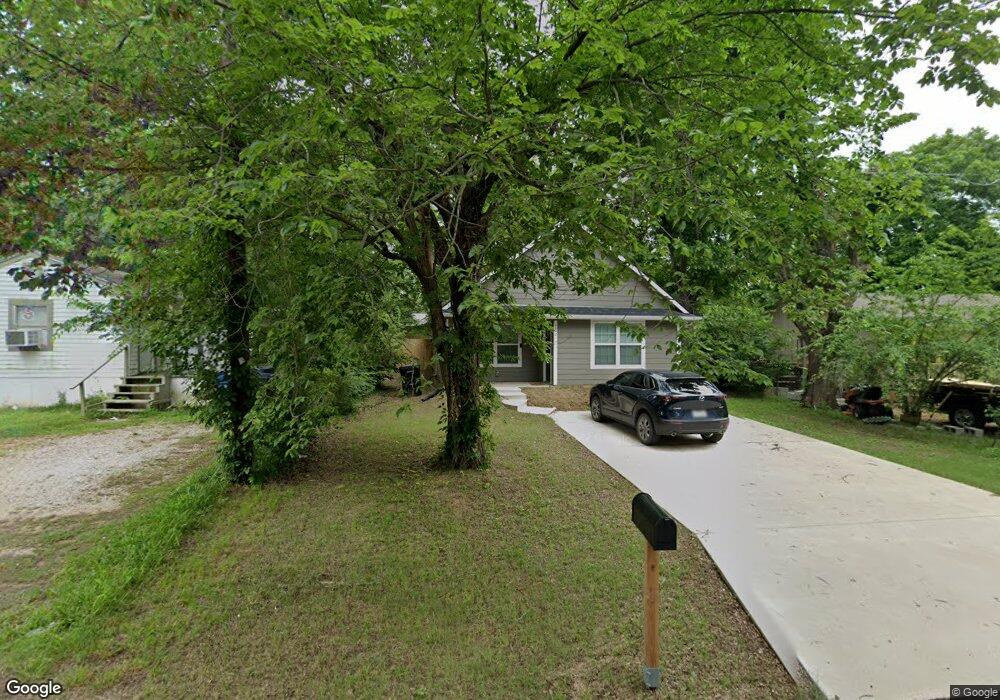 1042 Baker St, Denison, TX 75020 - photo 1