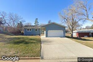 14 4th Ave SW, Bowman, ND 58623