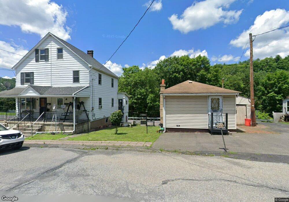 47 W Miner St, Coaldale, PA 18218 - photo 1