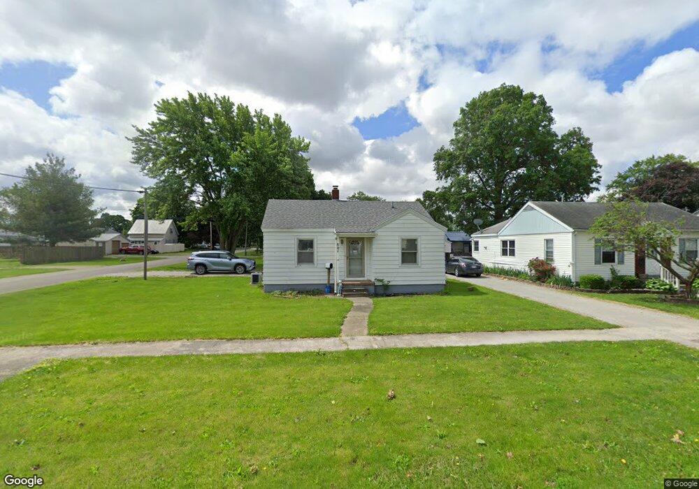 801 Piatt Ave, Mattoon, IL 61938 - photo 1