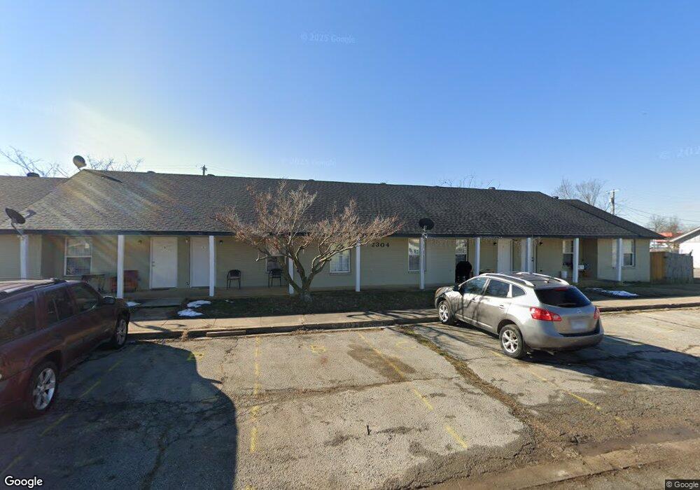 2304 Beacon Circle Dr, Rogers, AR 72758 - photo 1