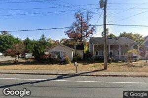 6 Main St, Helmetta, NJ 08828