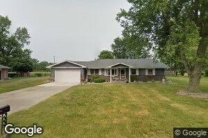 308 Sunset Ct, Wakarusa, IN 46573